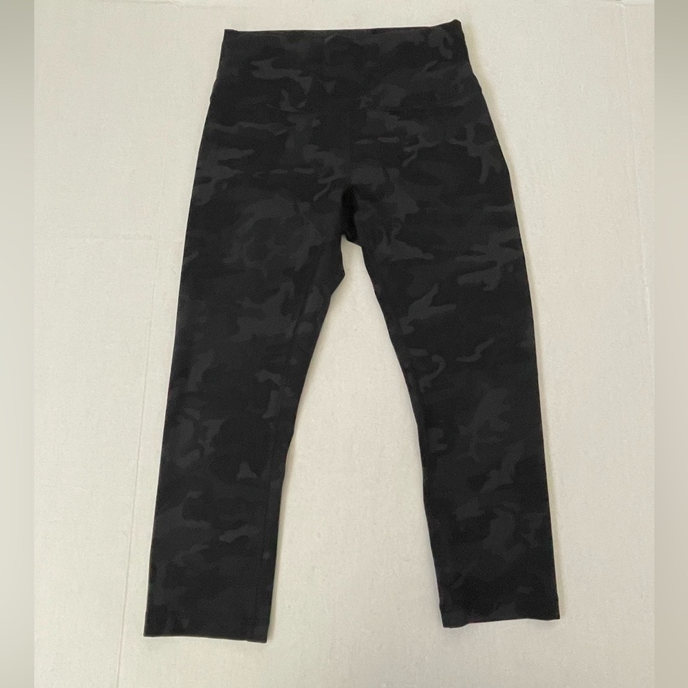 LULULEMON CAMO LEGGINGS